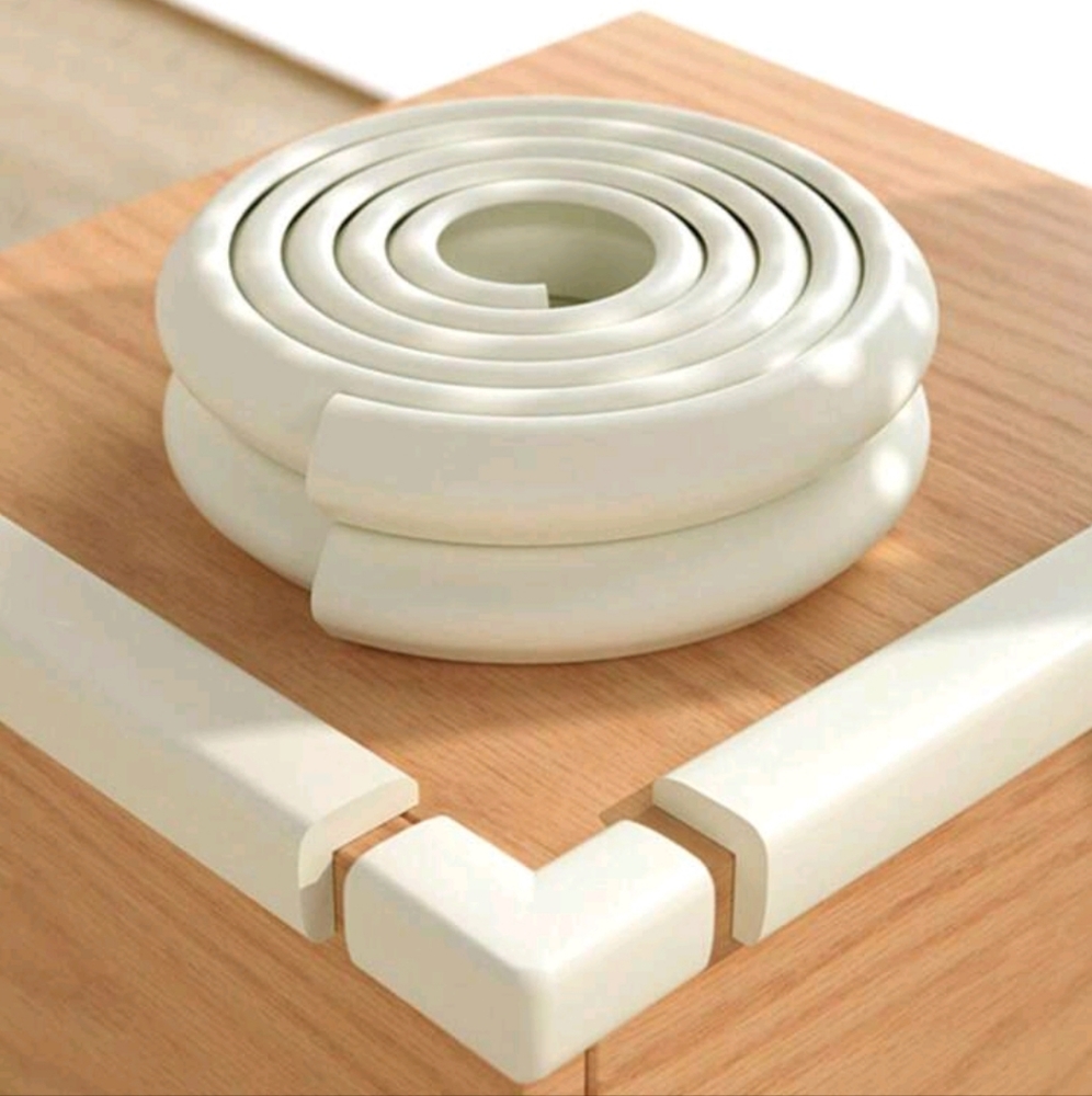 2m Beige L-Shaped Table Edge Guard: Childproof Soft Cushioning for Desk Corners